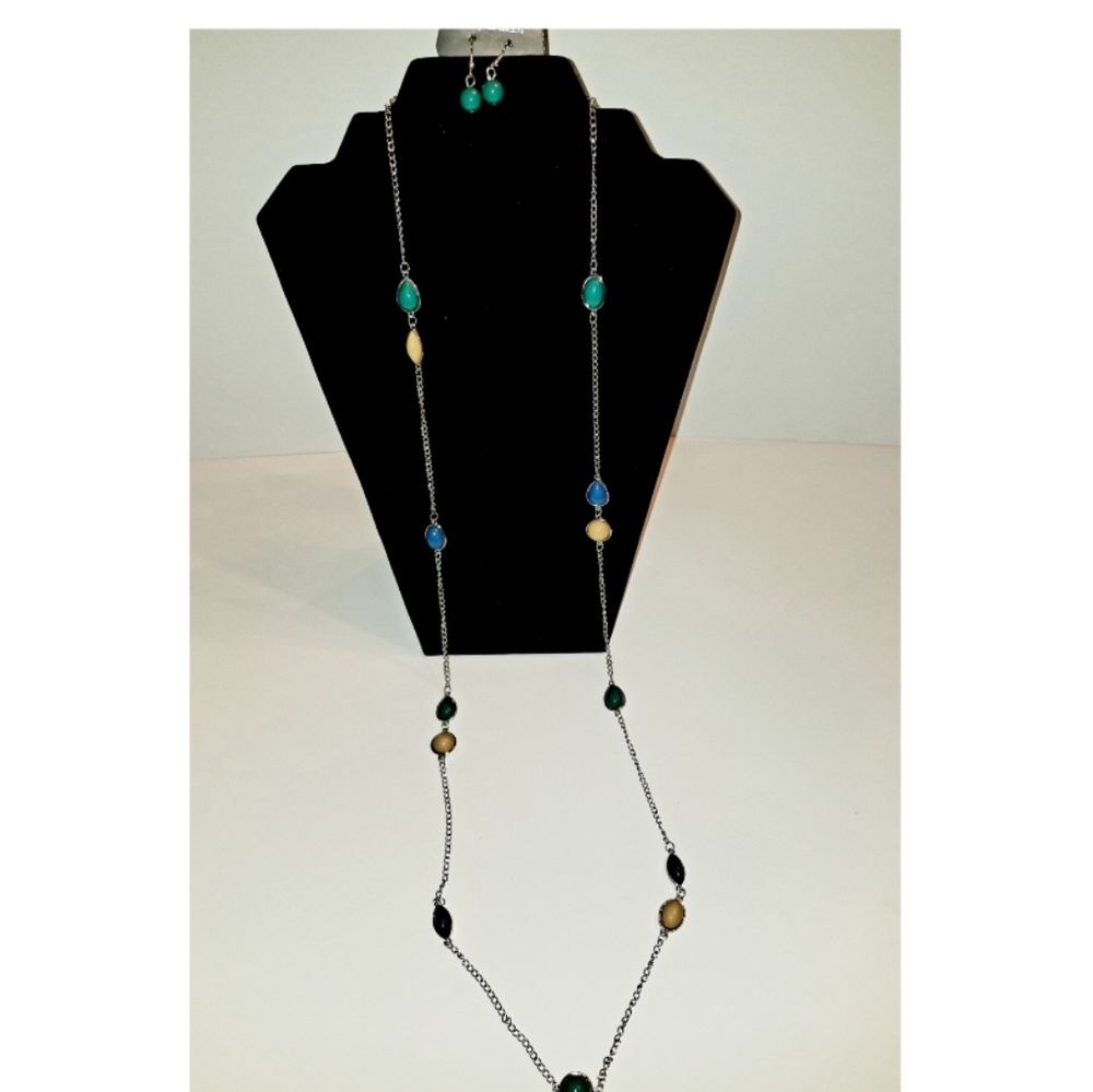 Simple: Long body necklace w/earrings